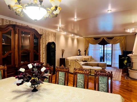 будинок за адресою Закарпатська вул., 15