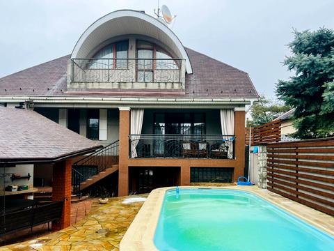 будинок за адресою Закарпатська вул., 15