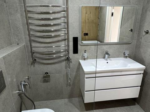 квартира за адресою Степана Бандери вул., (Будинок 4)