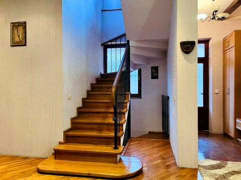 будинок за адресою Закарпатська вул., 15