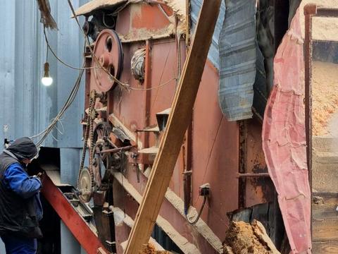 коммерческая по адресу Київська, 31