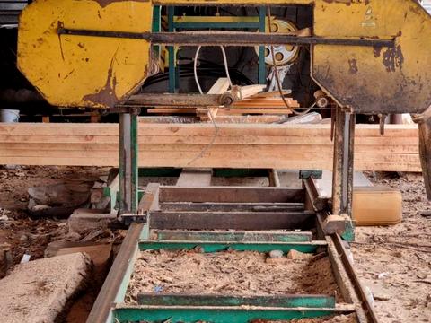 коммерческая по адресу Київська, 31