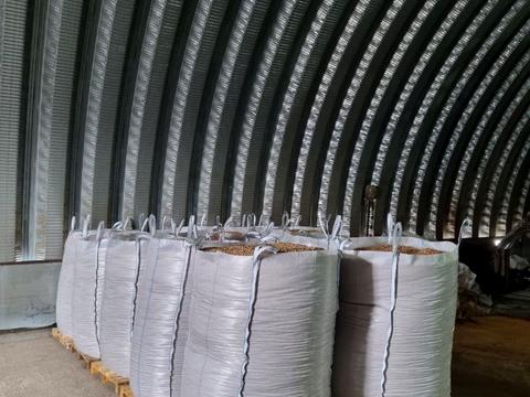 коммерческая по адресу Київська, 31