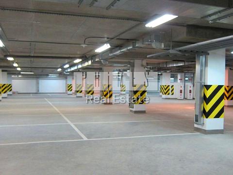 паркоместо по адресу Василия Тютюнника ул. (Анрі Барбюса), 37/1