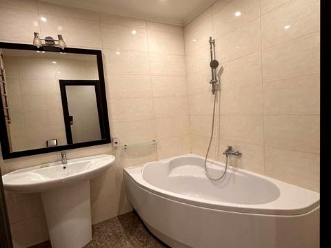 квартира за адресою Степана Рудницького вул. (Академіка Вільямса), 5