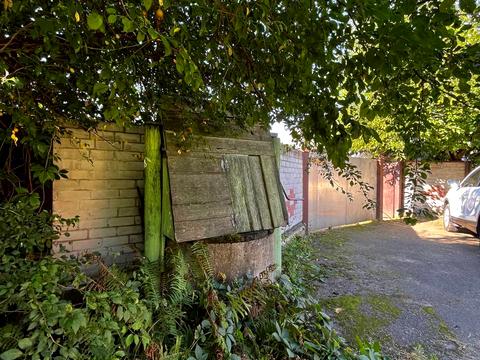 дом по адресу Старий Білоус