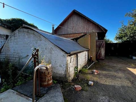 дом по адресу Старий Білоус