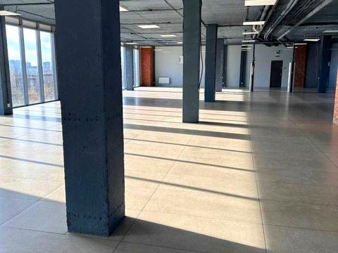 коммерческая по адресу Филиппа Орлика просп. (Ілліча), 17