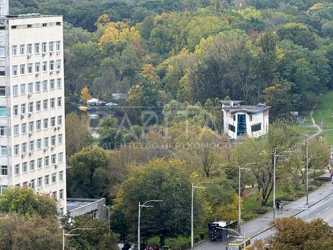 квартира по адресу Голосеевский просп. (40-летия Октября), 60