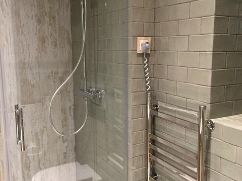 квартира за адресою Андрія Верхогляда вул. (Михайла Драгомирова), 16