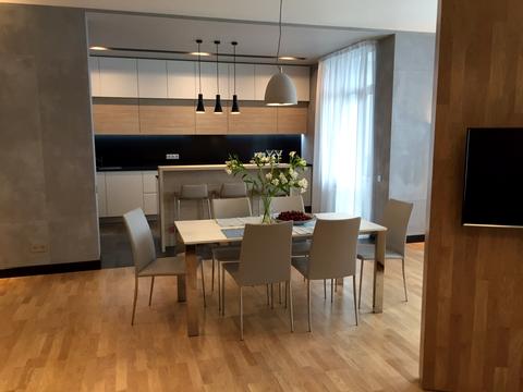 квартира за адресою Андрія Верхогляда вул. (Михайла Драгомирова), 16