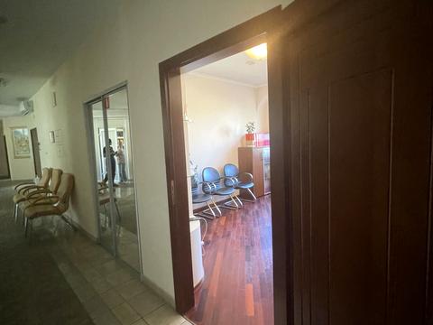 комерційна за адресою Велика Васильківська вул. (Червоноармійська), 62