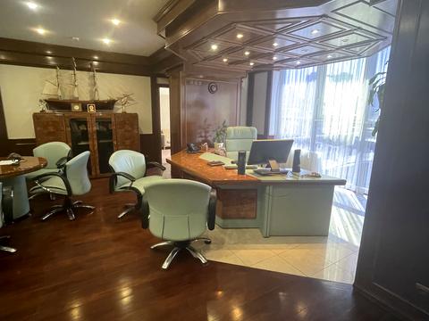 комерційна за адресою Велика Васильківська вул. (Червоноармійська), 62