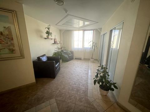 комерційна за адресою Велика Васильківська вул. (Червоноармійська), 62