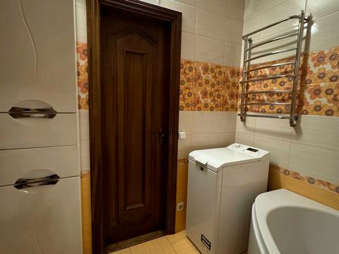 квартира за адресою Хмельницький, Будівельників вул., 1