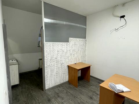 комерційна за адресою Дмитра Яворницького просп. (Карла Маркса), 49