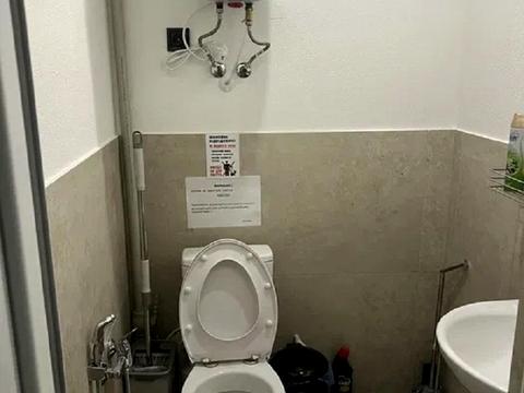 комерційна за адресою Літературна вул., 8