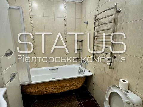 квартира за адресою Соборності вул. (Жовтнева), 77