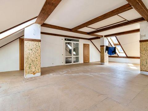 будинок за адресою Генерала Тараса Чупринки вул. (Пушкіна)