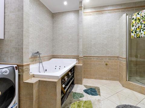 будинок за адресою Генерала Тараса Чупринки вул. (Пушкіна)