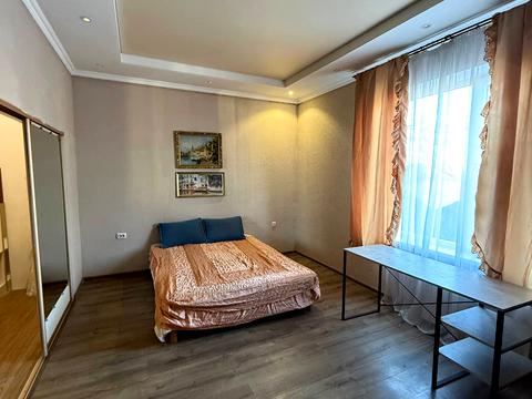 будинок за адресою Першотравнева