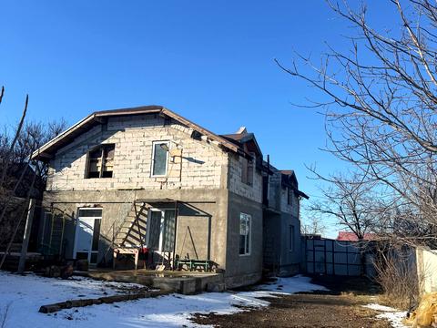 будинок за адресою Першотравнева