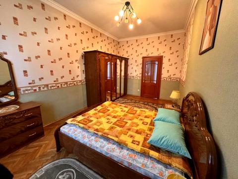 квартира за адресою Гетьмана Петра Дорошенка вул. (Жовтнева), 73