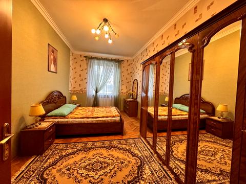 квартира за адресою Гетьмана Петра Дорошенка вул. (Жовтнева), 73