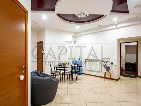 коммерческая по адресу Ивана Мазепы ул. (Январского Восстания), 4/6