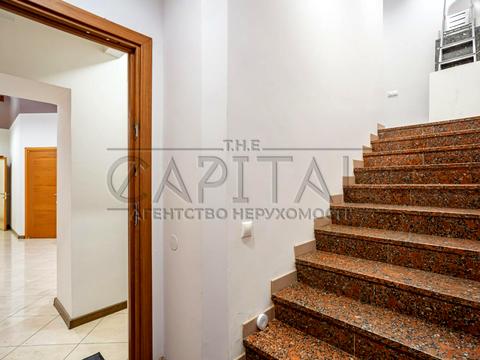 коммерческая по адресу Ивана Мазепы ул. (Январского Восстания), 4/6