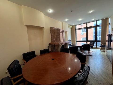 коммерческая по адресу Жилянская ул., 5Б