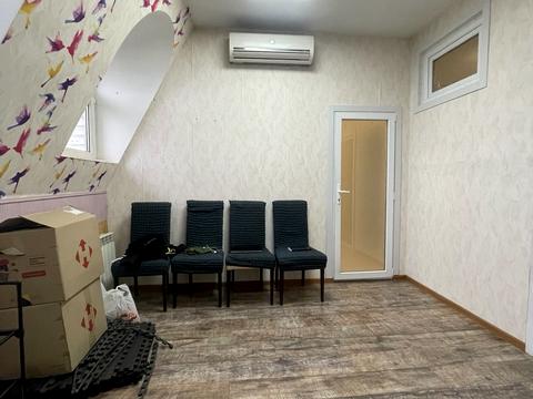 комерційна за адресою Дніпро, Дмитра Яворницького просп. (Карла Маркса), 49