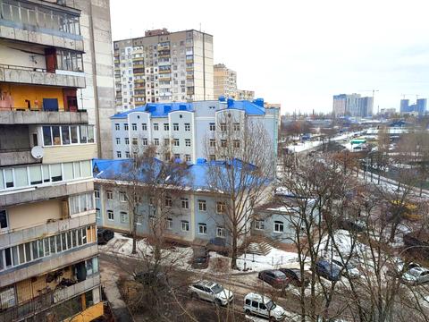 квартира за адресою Академіка Булаховського вул., 30