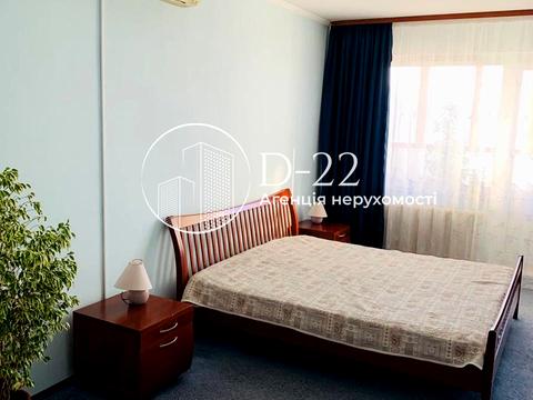 квартира за адресою Драгоманова вул., 12