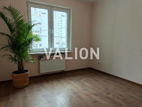 квартира за адресою Миколи Вінграновського вул., 2