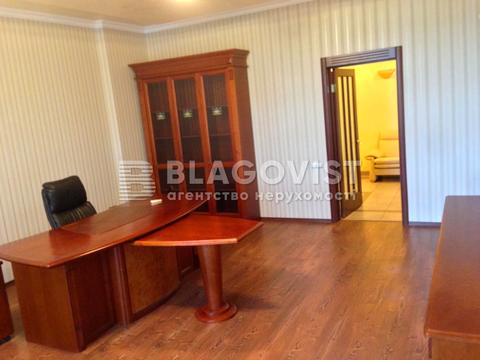 комерційна за адресою Шота Руставелі вул., 44