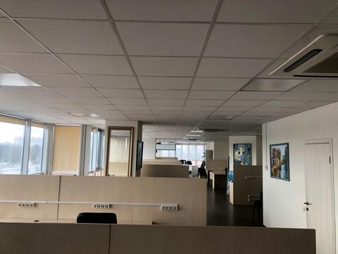 комерційна за адресою Голосіївський просп. (40-річчя Жовтня), 132