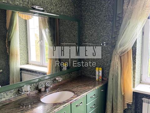 будинок за адресою Центральна вул.