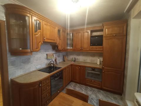 квартира по адресу Драгоманова ул., 20-А