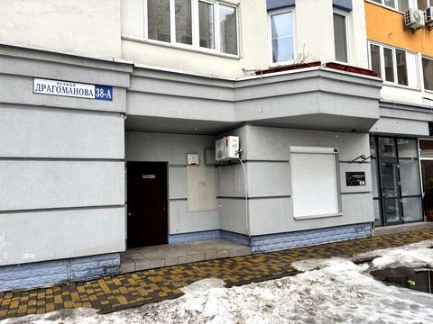 комерційна за адресою Драгоманова вул., 38-А