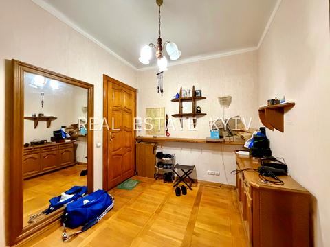 квартира за адресою Київ, Євгена Гуцала пров. (Кутузова), 5