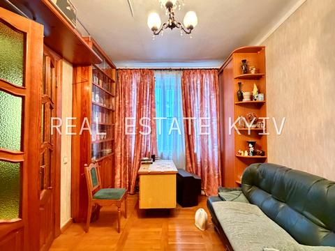 квартира за адресою Київ, Євгена Гуцала пров. (Кутузова), 5