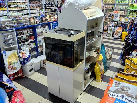 коммерческая по адресу Леонида Каденюка просп. (Юрия Гагарина), 5/2