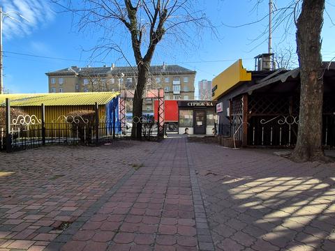 коммерческая по адресу Леонида Каденюка просп. (Юрия Гагарина), 5/2