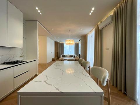 будинок за адресою Розкішна