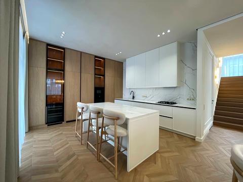 будинок за адресою Розкішна