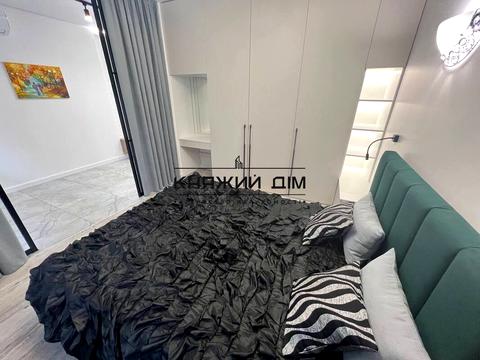 квартира по адресу Голосеевский просп. (40-летия Октября), 76