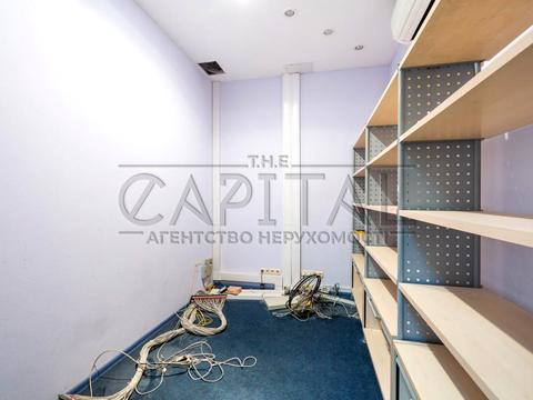 комерційна за адресою Велика Васильківська вул. (Червоноармійська), 68