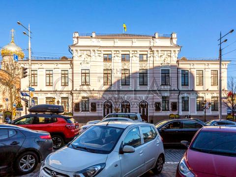 комерційна за адресою Велика Васильківська вул. (Червоноармійська), 68