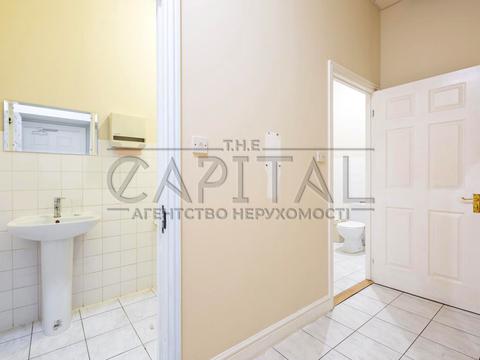 комерційна за адресою Велика Васильківська вул. (Червоноармійська), 68